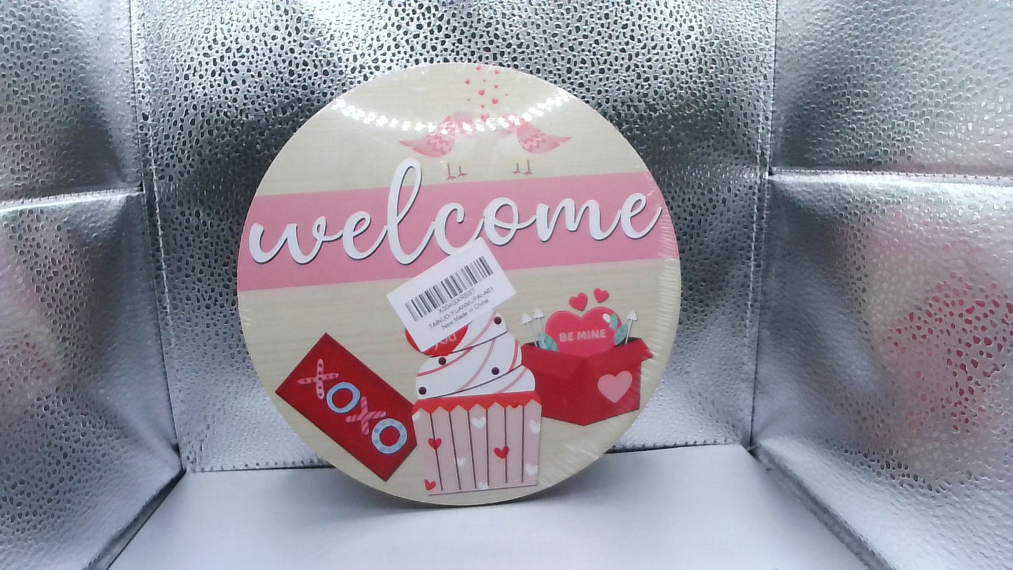 Welcome Valentine's Decor Sign - 8 3/4 Inch round