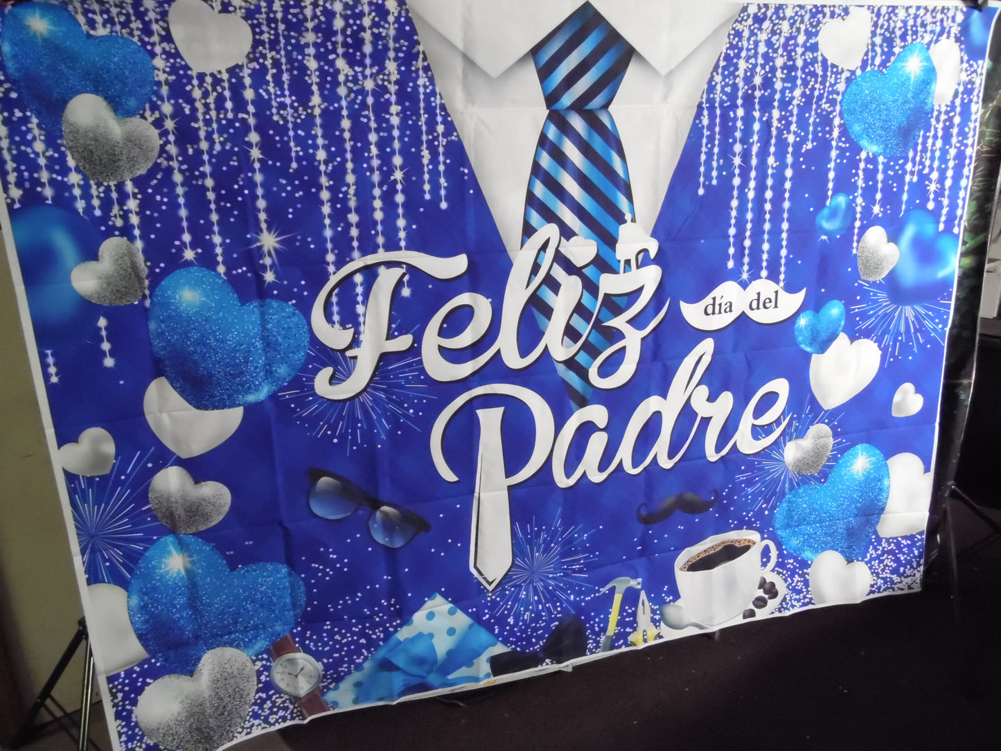 Feliz Dia del Padre Backdrop 82"x59"